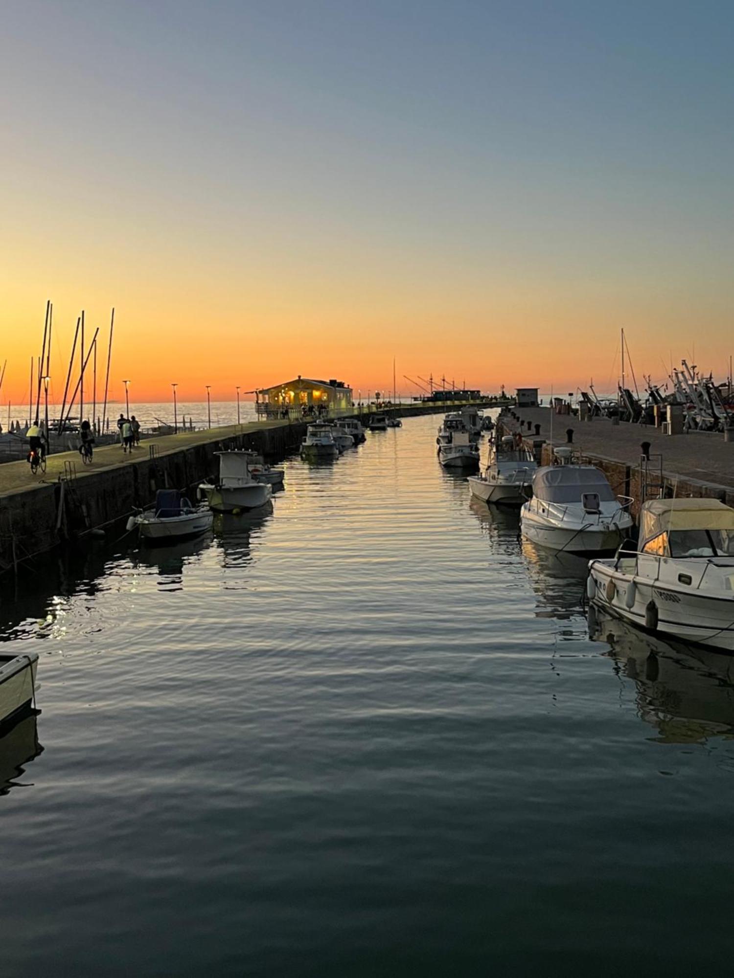 Appartamento Cà del Faro Fano Esterno foto